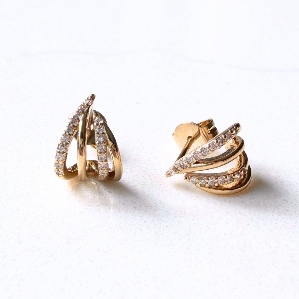 Ari Studs